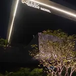 Lux Resort Motel